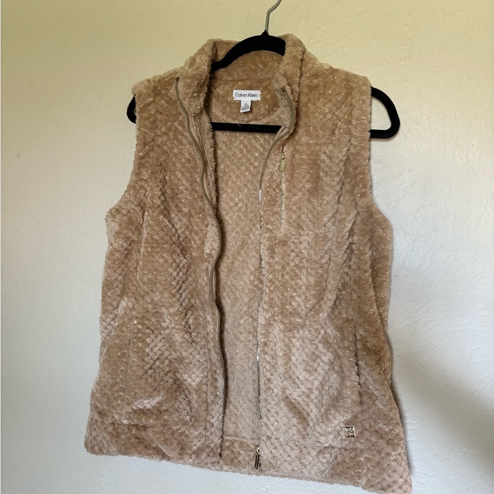 Calvin Klein Women's Tan Faux Fur Sherpa Vest